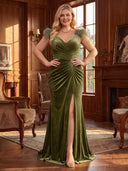Plus Size Mermaid Evening Dresses with Slit Velvet V Neck Floor Length Sleeveless Formal Dresses with Feather Back Zipper