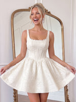 Jacquard Square Neck A Line Homecoming Dresses