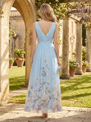 Tulle V Neck Long Mother of the Bride Dresses with Embroidery