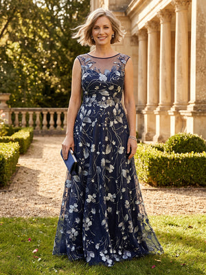 A Line Tulle Boat Neck Sleeveless Mother of the Bride Dresses with Embroidery